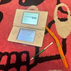 Nintendo DS Lite (White) – Used – As Pictured